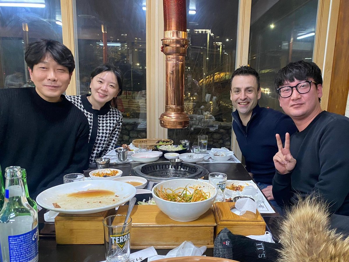 Steve Mate eats with MCIK in South Korea